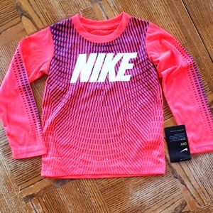 *NWT* Nike kids dry fit long sleeve t-shirt size 4